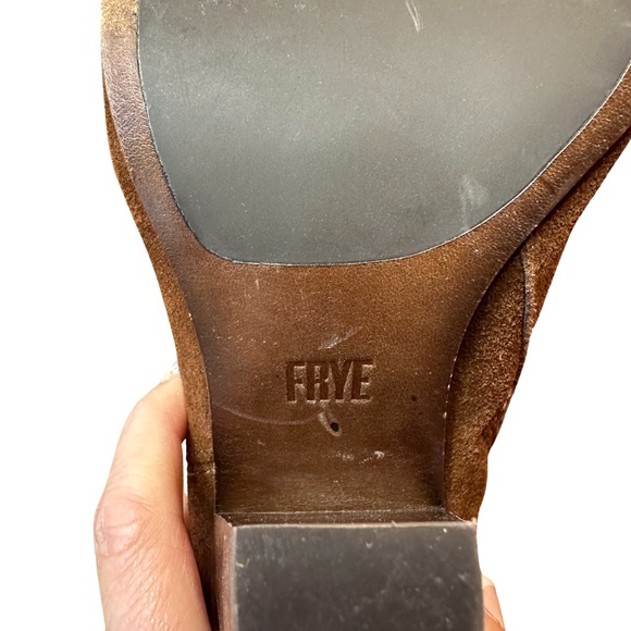 Frye Madeline Short Boot Size 7 M Dark Cocoa Suede with White Stitching - Picture 6 of 7